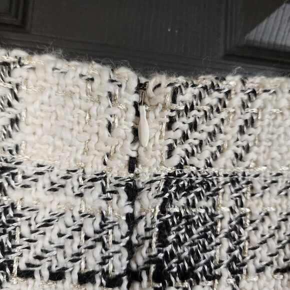 LOFT Tweed Pocket Skirt                                                      433 - Picture 13 of 14